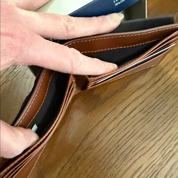 Cole Haan Brown genuine leather wallet and card holder. 6 holders & bill holder. - Picture 6 of 12